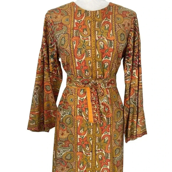 Ramona Vintage 1970s Yellow Paisley Maxi Dress - Picture 2 of 8